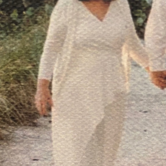 Adrianna  Papell  Elegant Ivory Pantsuit - Picture 1 of 5